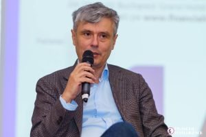 Vincent Popescu: Dezvoltarea economica a Romaniei se bazeaza pe investitii si diminuarea birocratiei. Acesta este motivul pentru care am sustinut validarea Raportului care aduce schimbari la normativele legate de serviciile financiare si promovarea investitiilor.