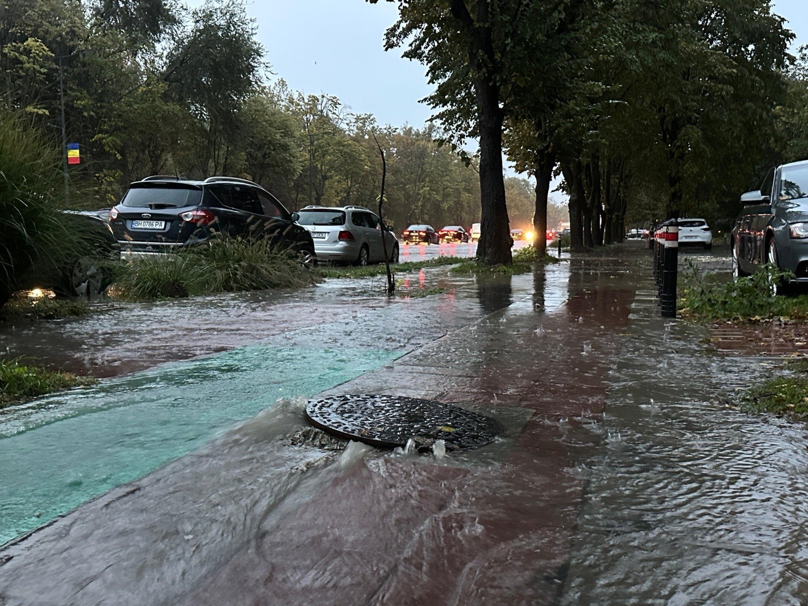 Directoarea Agenției Naționale de Meteorologie: Ploaie în Constanța cu peste 99 litri pe metru pătrat și prognoze de până la 140 l/mp, comparativ cu media lunară de 45 litri