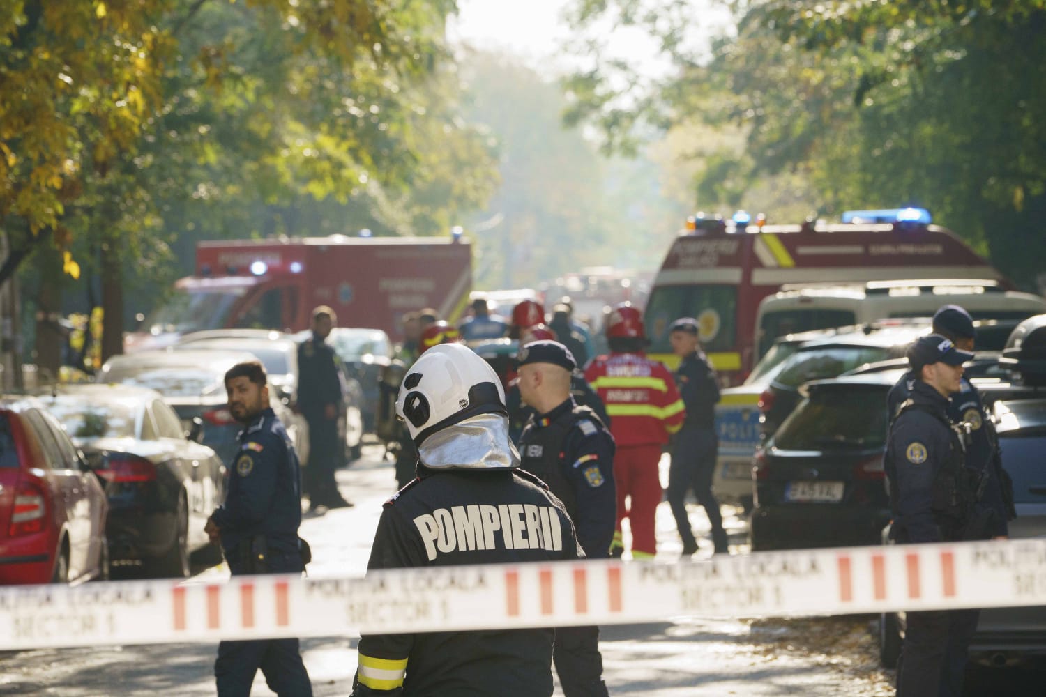 Primarul Bucureștiului anunță relocarea mașinilor din apropierea clădirii avariate de explozie, transportându-le către autobaze din zonele Giurgiului și Alexandriei