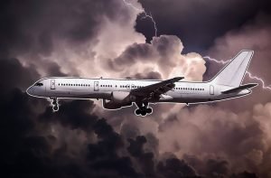 Furt de date la companie aeriană: pașapoarte și buletine publicate pe internet