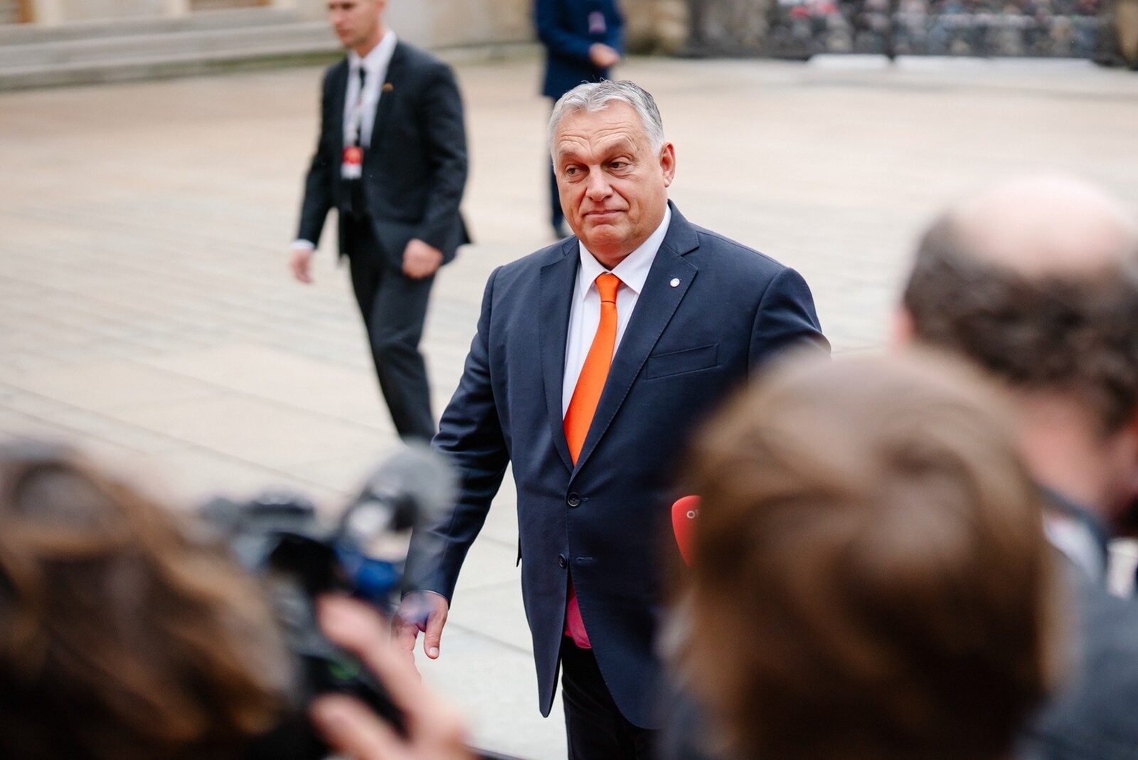 Politico: Posibilă aderare a noilor membri ai UE fără drepturi de vot complete, într-un demers de revitalizare a amplificării procesului de extindere blocat de lideri precum Viktor Orban