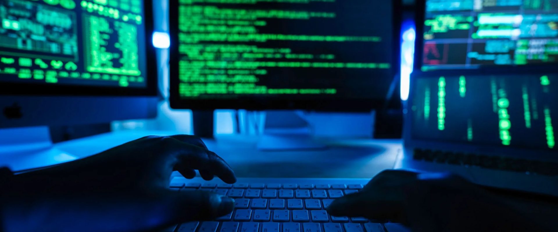 de-ce-ataca-hackerii-fabricile.jpg