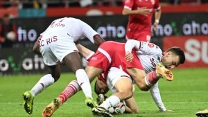 Ultimele confruntări dintre Dinamo și Rapid: Duminică se desfășoară marea atracție a etapei!