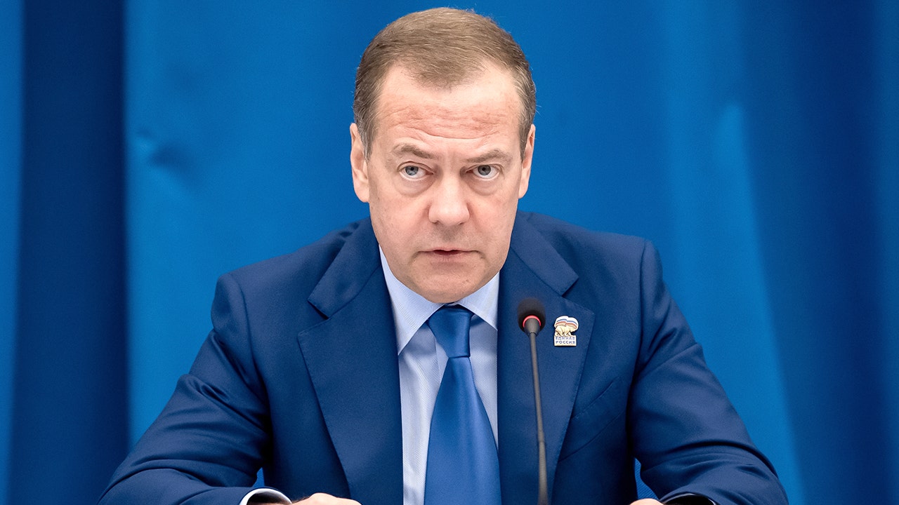 dmitry-medevev-photo-1.jpg