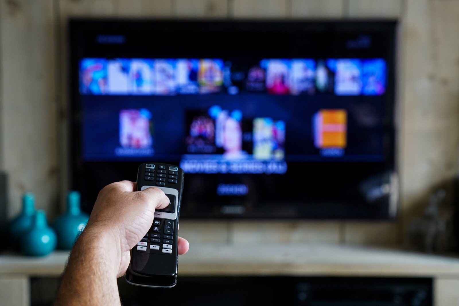 CNA cere președintelui Nicușor Dan să integreze educația media în programa națională, întrucât 55% dintre cetățeni au fost recent expuși la dezinformări iar 39% cred în teorii ale conspirației