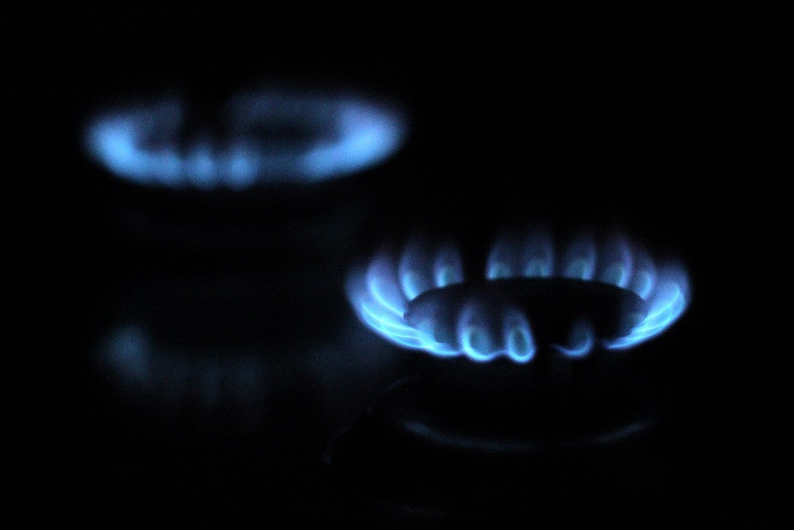 Update important: Distrigaz a întrerupt alimentarea cu gaze la blocul din Rahova cu o zi înainte de explozie; înainte de incident, o echipă a companiei a observat că sigiliul electrovalvei fusese desprins
