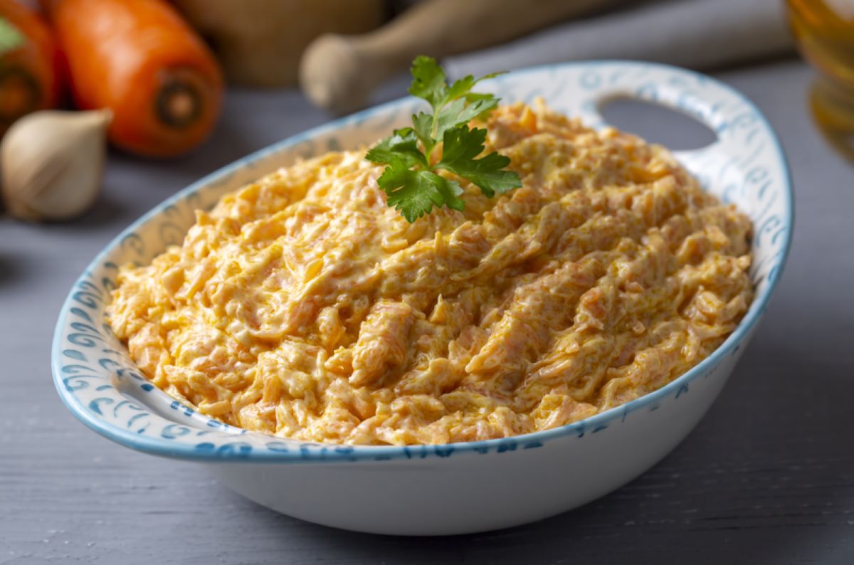 havuc-tarator-salata-de-morcovi.jpg