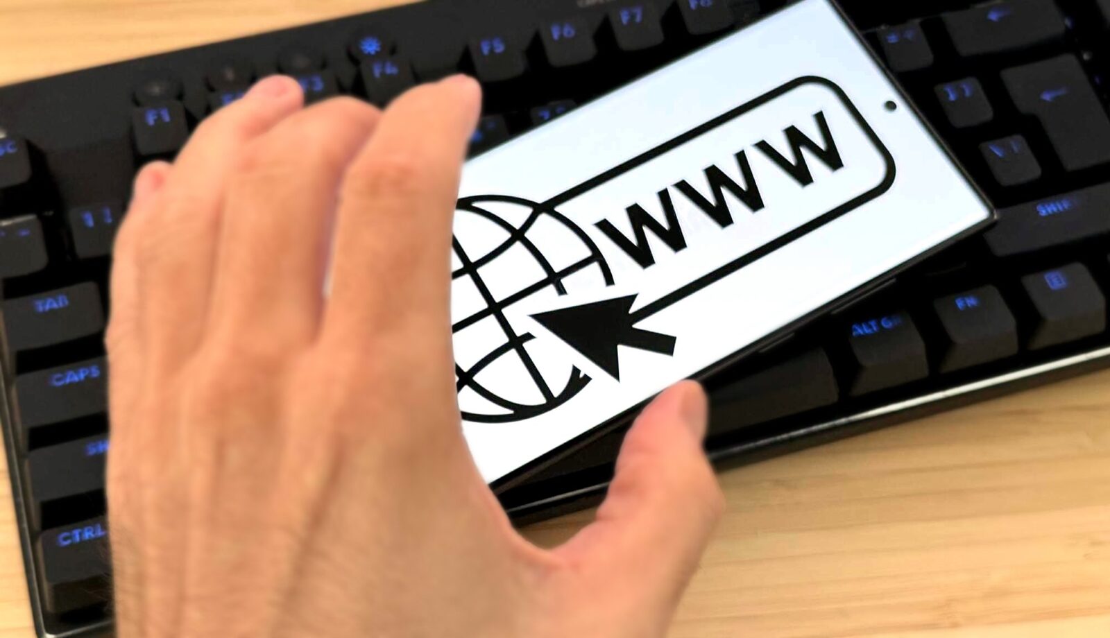 [ad_1] Tim Berners-Lee, creatorul World Wide Web, exprimă preocupări despre starea actuală a internetului și despre modul în care Web-ul a evoluat față de viziunea sa inițială