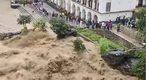 inundatii-nepal.jpg
