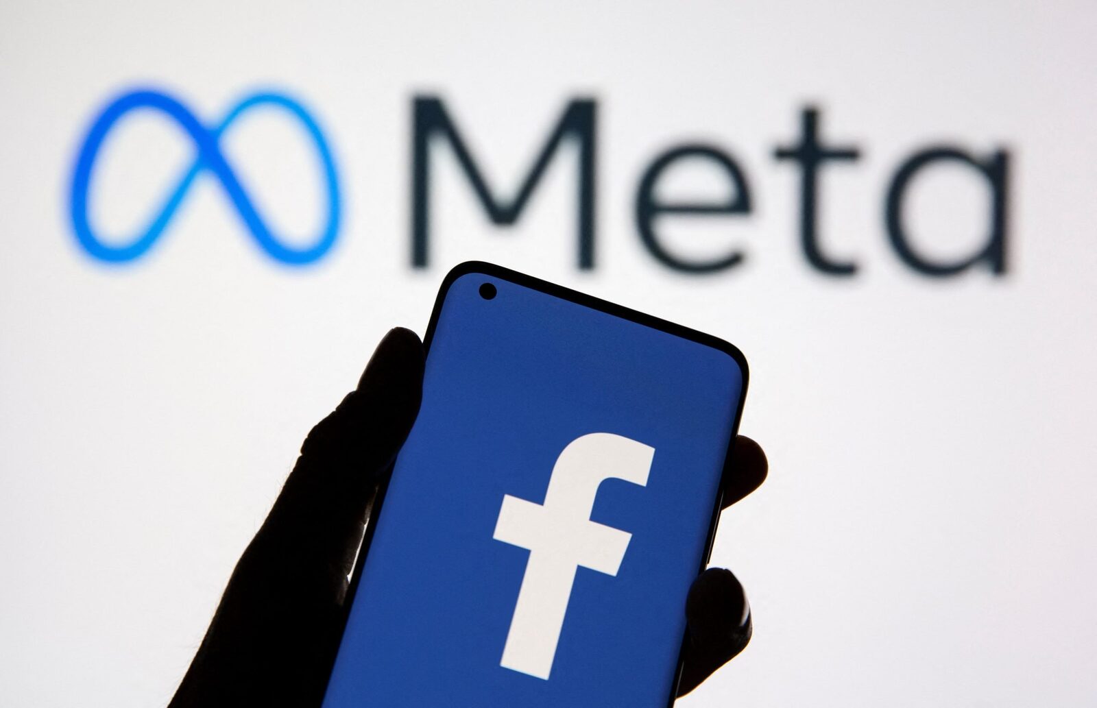 [ad_1] O instanță din Țările de Jos a stabilit recent că Meta trebuie să ajusteze modul în care afișează feed-urile pe Facebook și Instagram, pentru a respecta cerințele Actului european privind serviciile digitale (DSA)