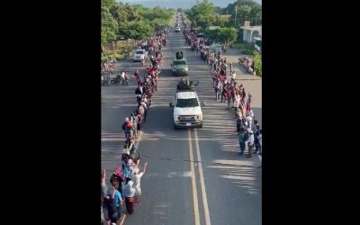 mexic-cartelul-sinaloa-mafia-mexicana-mafioti-mafie-barbati-inarmati-grupari-paramilitare.jpg
