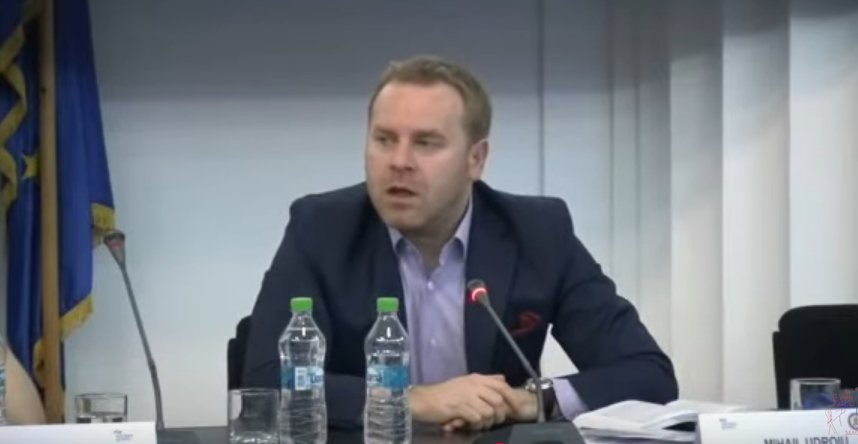 La 48 de ani, fostul consilier al Alinei Bica se pensionează de la Înalta Curte după achitarea lui Nicu Bănicioiu.