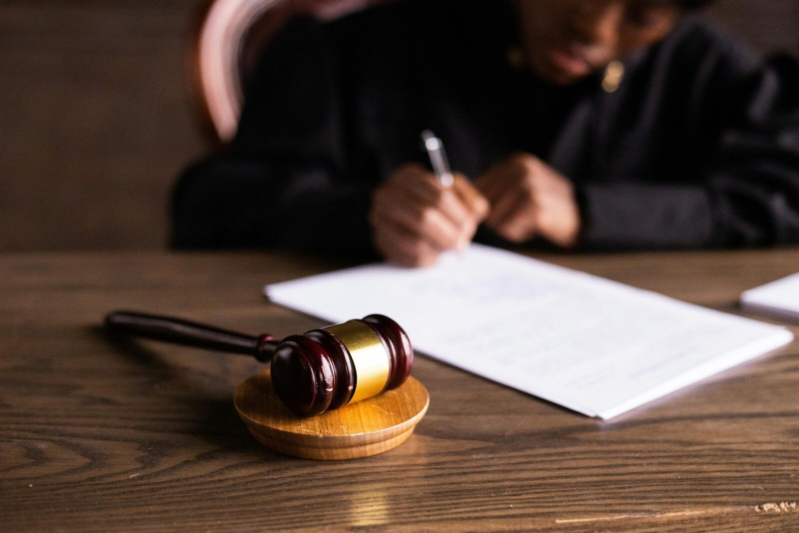 [ad_1] Sistemul judiciar federal din Statele Unite va începe de luni reducerea activităților non-esențiale și va trimite în concediu fără plată anumți angajați, după ce fondurile disponibile pentru operarea plătită s-au epuizat