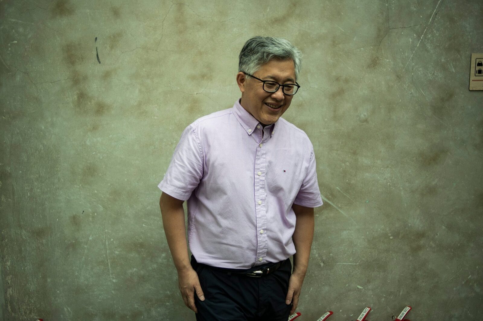 [ad_1] Vinerea trecută, Grace Jin Drexel a primit un mesaj de la tatăl ei, un cunoscut preot din China, în care îi cerea să se roage pentru un alt preot dispărut