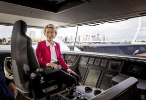 Șefa Comisiei Europene încurajează statele UE să adopte mașini autonome: “Sunt deja aici”