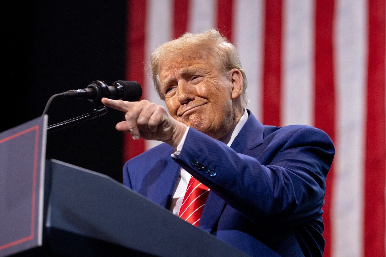 Administrația Trump analizează o reformă a programului de refugiați ce ar avantaja persoanele albe: „O creștere neașteptată a diversității a diminuat încrederea socială esențială pentru funcționarea democrației”, transmite un ziar american