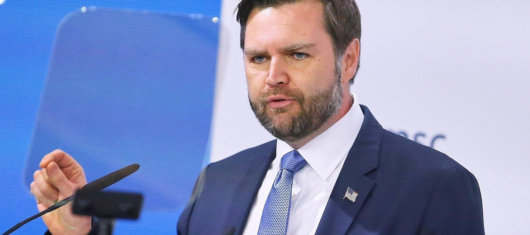Vicepreședintele american J. D. Vance: Ruși și ucraineni, într-o diferență fundamentală de așteptări, nu sunt pregătiți pentru pace; Rusia estimează greșit evoluția militară, dar o încheiere a conflictului rămâne posibilă