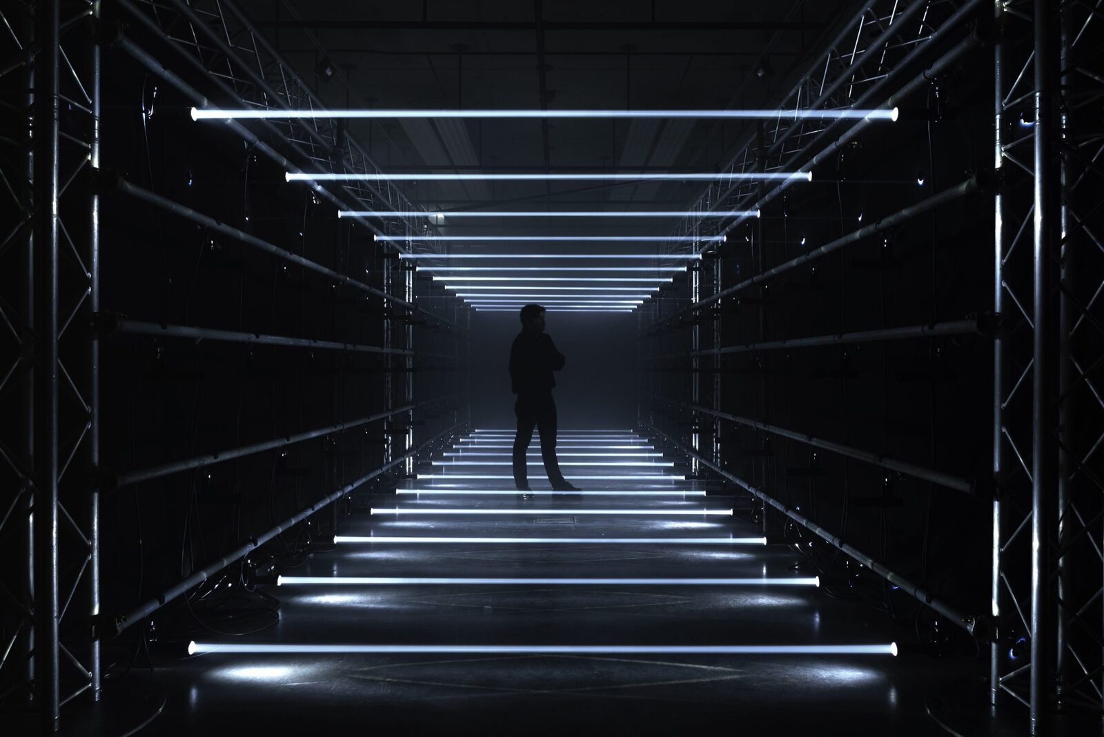 [ad_1] Festivalul de New Media Art RADAR, ajuns la cea de-a șasea ediție, se desfășoară în perioada 3-5 octombrie 2025 la Casa Presei Libere din București