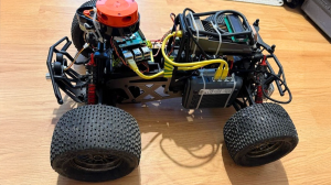 Inginerii români au dezvoltat primul robot autonom care identifică breșe de securitate cibernetică și fizică