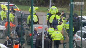 Situația dramatică de la Rangers: antrenorul, escortat de poliție din stadion și demis după partidă!