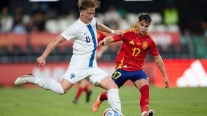 Juventus și Manchester City concurează pentru un tânăr mijlocaș din Finlanda, de 18 ani!