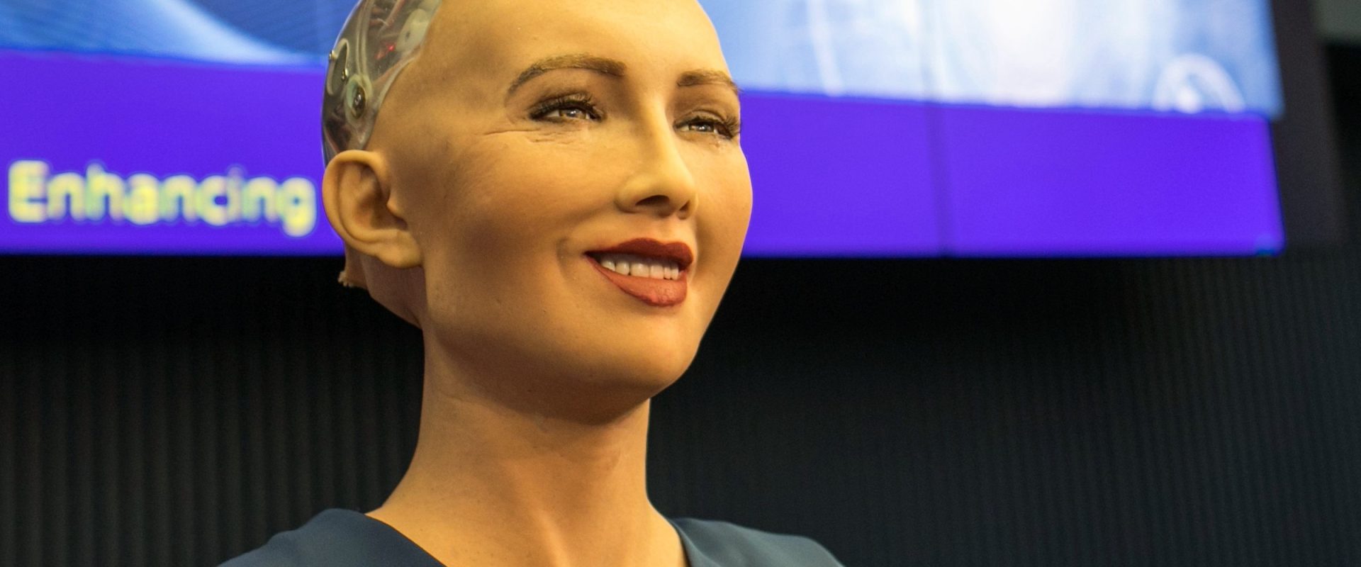 sophia-ai-inteligenta-artificiala.jpg