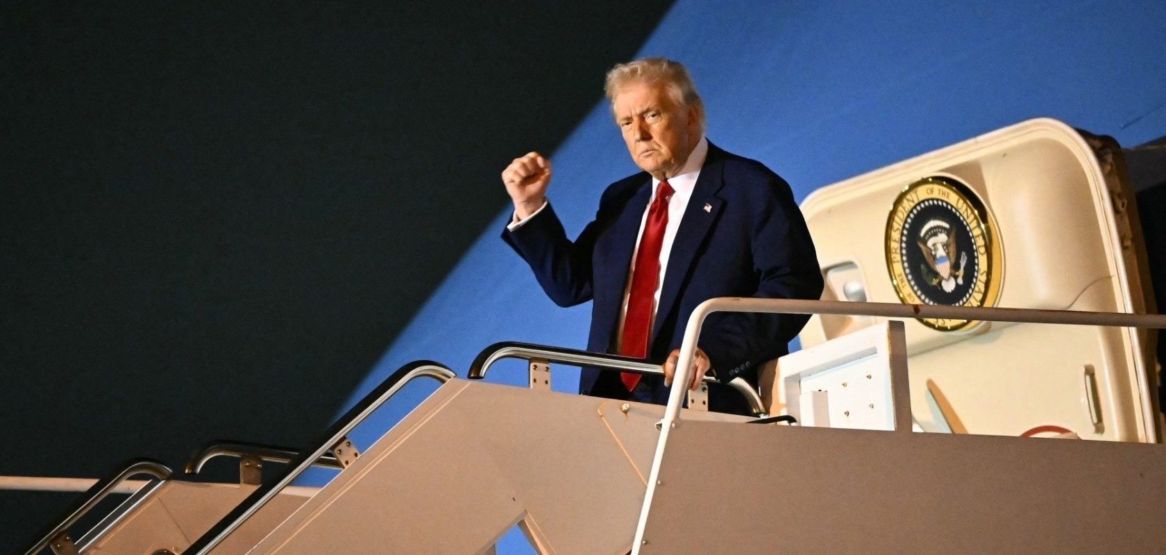 [ad_1] Ministrul de externe malaezian, Mohamad Hasan, a anunțat marți că președintele american Donald Trump va vizita Malaezia pe 26 octombrie