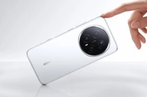 Smartphone AI autonom lansat recent în China, cu capacitatea de autodezvoltare