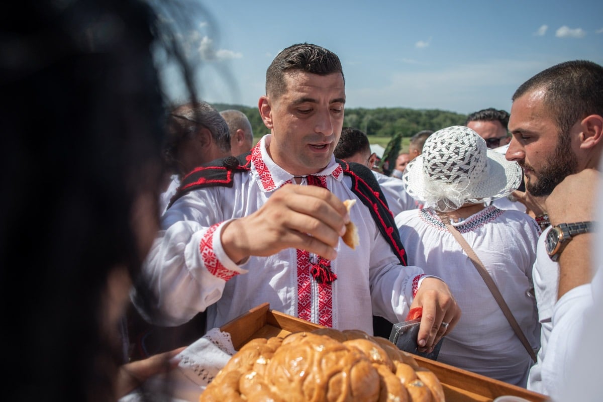 George Simion anunță că Autoritatea Electorală Permanentă a suspendat rambursarea a 3,5 milioane de euro cheltuiți în campanie; informație de G4Media din octombrie 2024 menționa o posibilă finanțare din partea lui Maricel Păcuraru, proprietarul Realitatea Plus