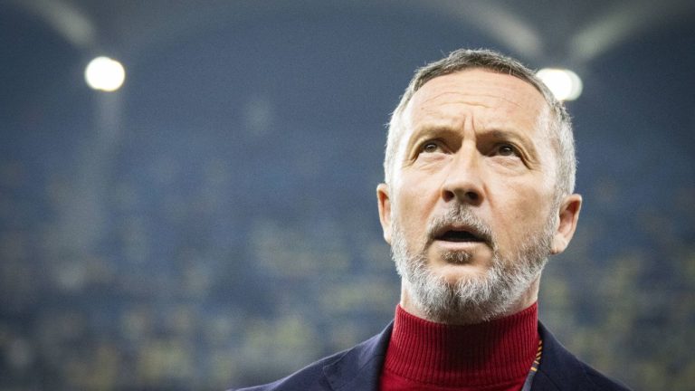 MM Stoica critică aspru un jucător: „Să recunoască că nu se descurcă”