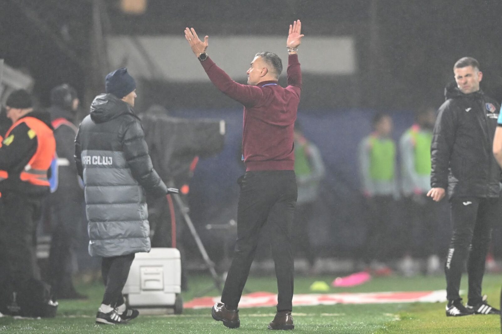 [ad_1] În curând, Daniel Pancu va deveni antrenor principal oficial la CFR Cluj