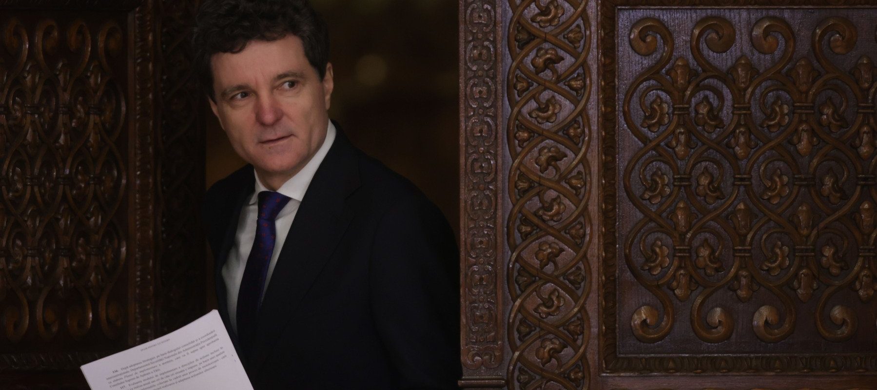 [ad_1] Președintele Nicușor Dan a prezentat recent strategia națională de apărare, care include măsuri importante pentru combaterea corupției prin implicarea serviciilor de informații
