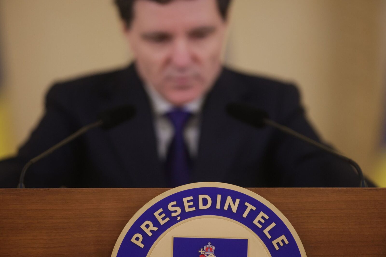 Nicușor Dan a desemnat-o consilier pe soția unui fost coleg de instituție de învățământ.
