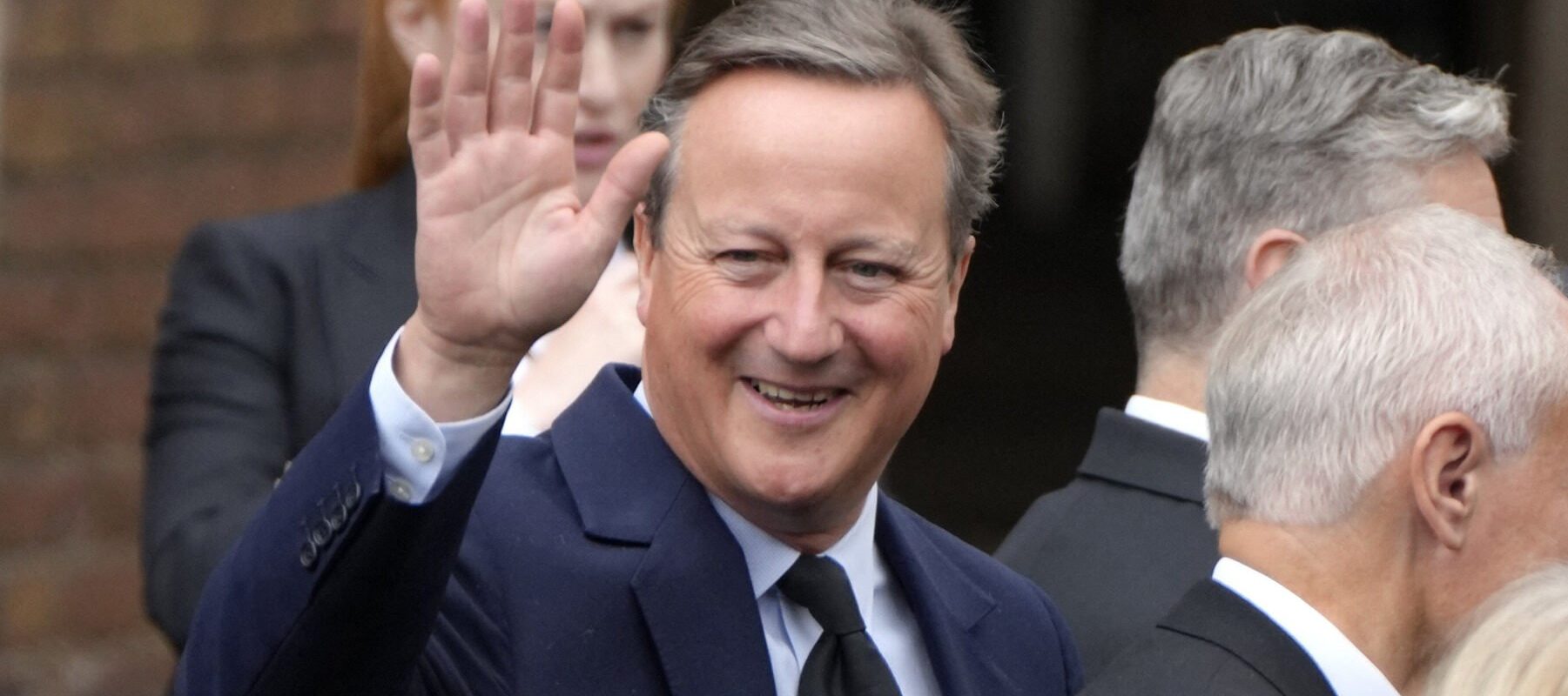 David Cameron, fostul premier britanic, recunoaște că a fost diagnosticat și a urmat tratamente pentru cancer de prostată