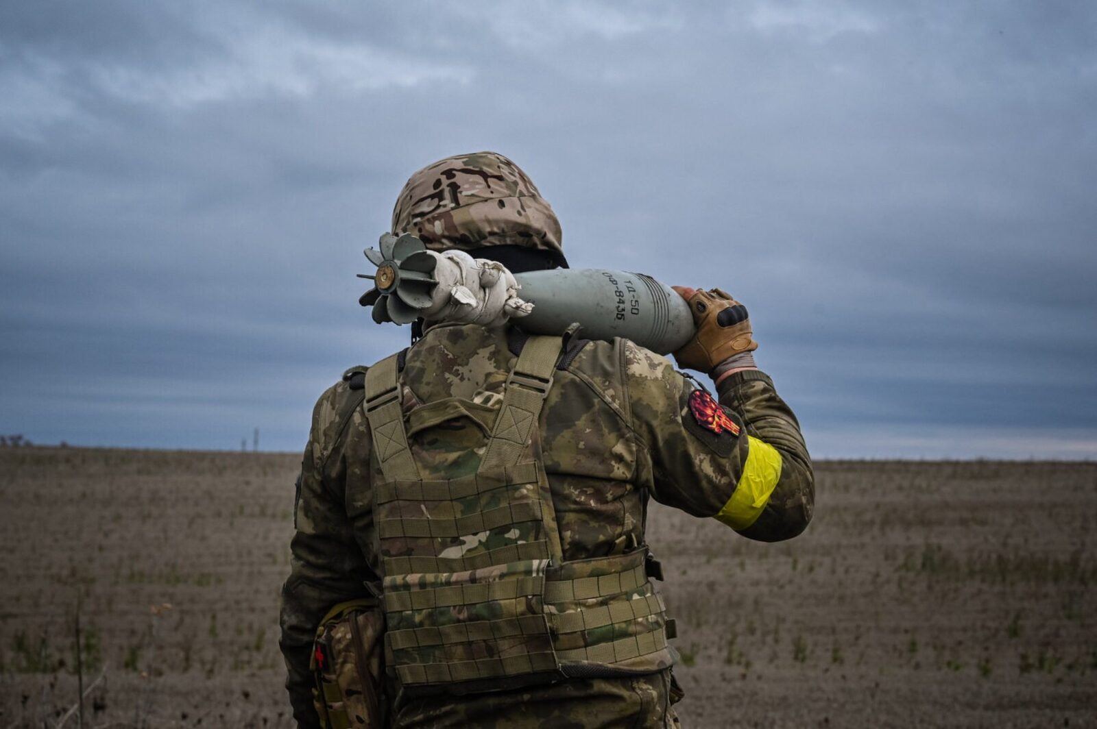 [ad_1] NATO se confruntă cu o criză de explozivi, pe fondul consumului ridicat al stocurilor de TNT pentru bombardamentele asupra Gaza, conform unui nou raport citat de o publicație britanică