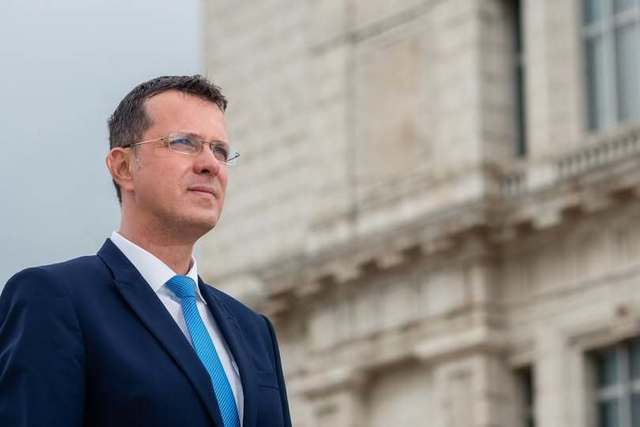 Ionuţ Mosteanu: Am refuzat întâlnirea cu cel care a încercat să-mi cumpere influenţa cu un milion de euro.