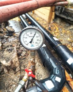 Primarul Stelian Bujduveanu anunță finalizarea lucrărilor la două tronsoane de conductă de termoficare din municipiu