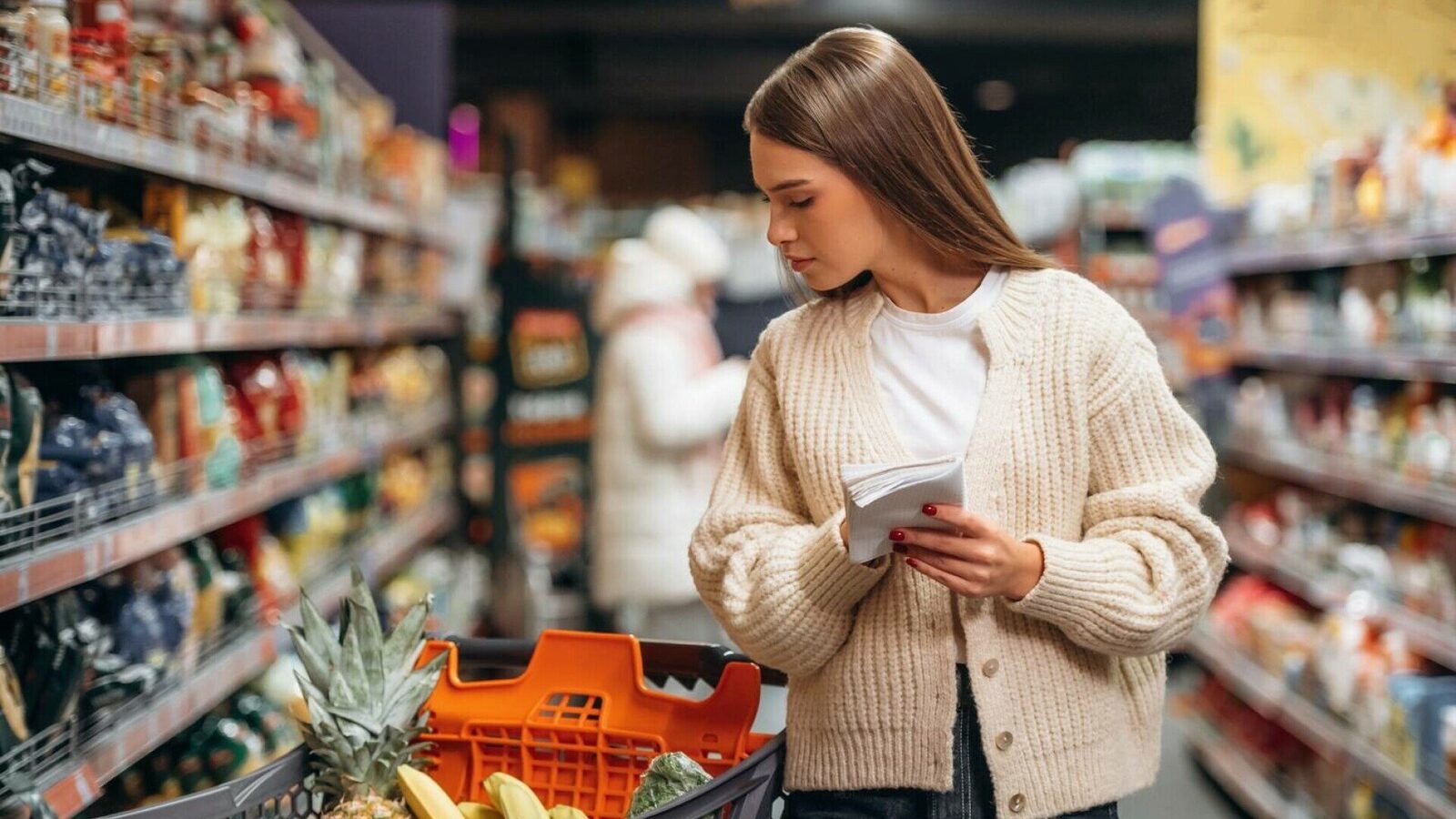 Consiliul Concurenţei: Marjele de profit pentru mărcile proprii cresc, devenind tot mai frecvente în România, oferindu-le retailerilor o mai mare flexibilitate în contextul inflației