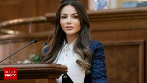 Senatoarea POT Valentina Aldea a fost agresată pe stradă, fiind bătută de o soție invidioasă.