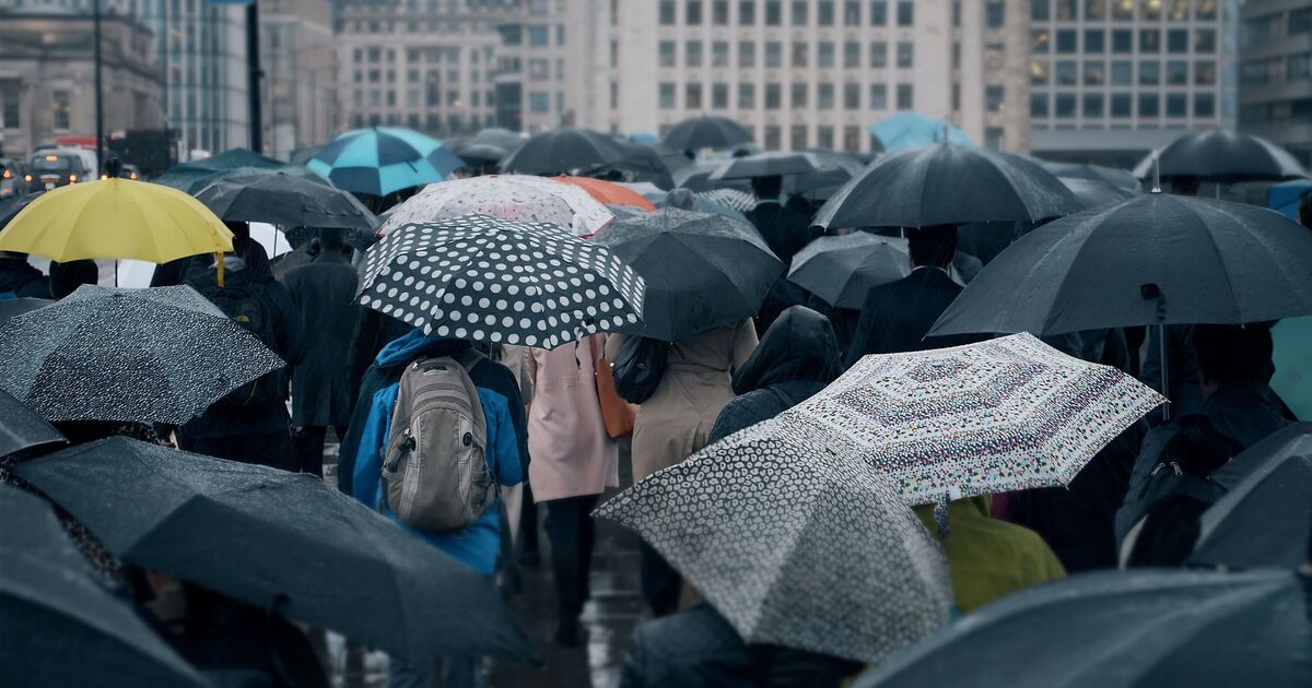 [ad_1] Meteorologii anunță vreme severă, cu ploi torențiale și vânt puternic, în majoritatea regiunilor sudice ale țării