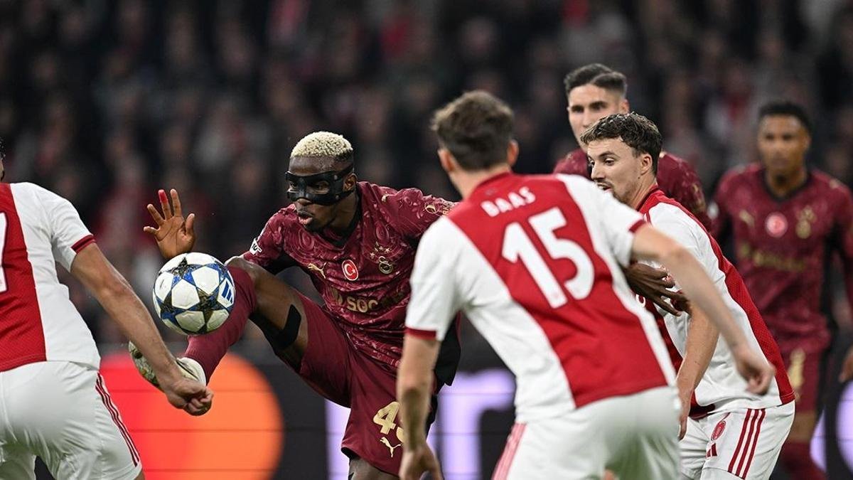Ajax – Galatasaray: Cum poți viziona meciul pe TRT 1 în direct, fără costuri, și fără întreruperi. Despre meciul Ajax – Galatasaray: Transmitere gratuită pe TRT 1, cum să găsești frecvența canalului, și alte opțiuni disponibile pentru a urmări meciul. Află cum să urmărești meciurile Ajax și Galatasaray online, fără probleme de buffer.
