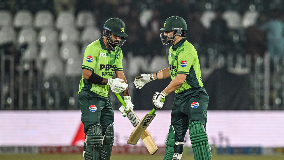 Agha and Talat star as Pakistan win ODI thriller against Sri Lanka