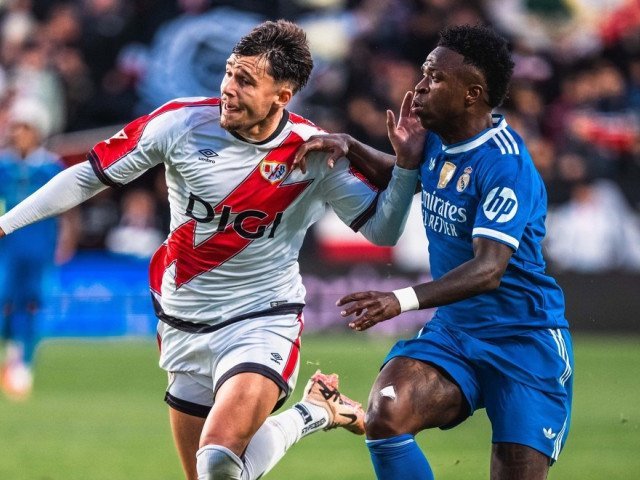 Andrei Rațiu a postat 4 fotografii cu Vinicius, după ce l-a anihilat total pe starul lui Real Madrid