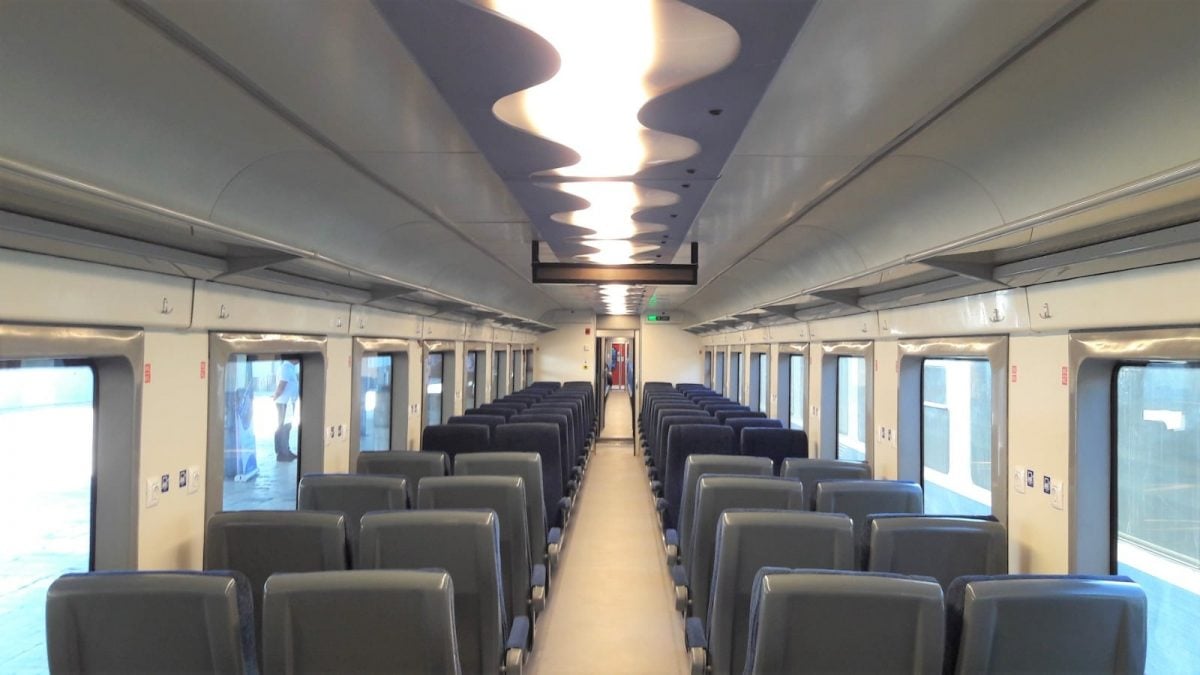Locomotiva unui tren Dacia plecat din București luni s-a defectat, iar pasagerii au fost coborâți la Budapesta și mutați într-un alt tren spre Viena