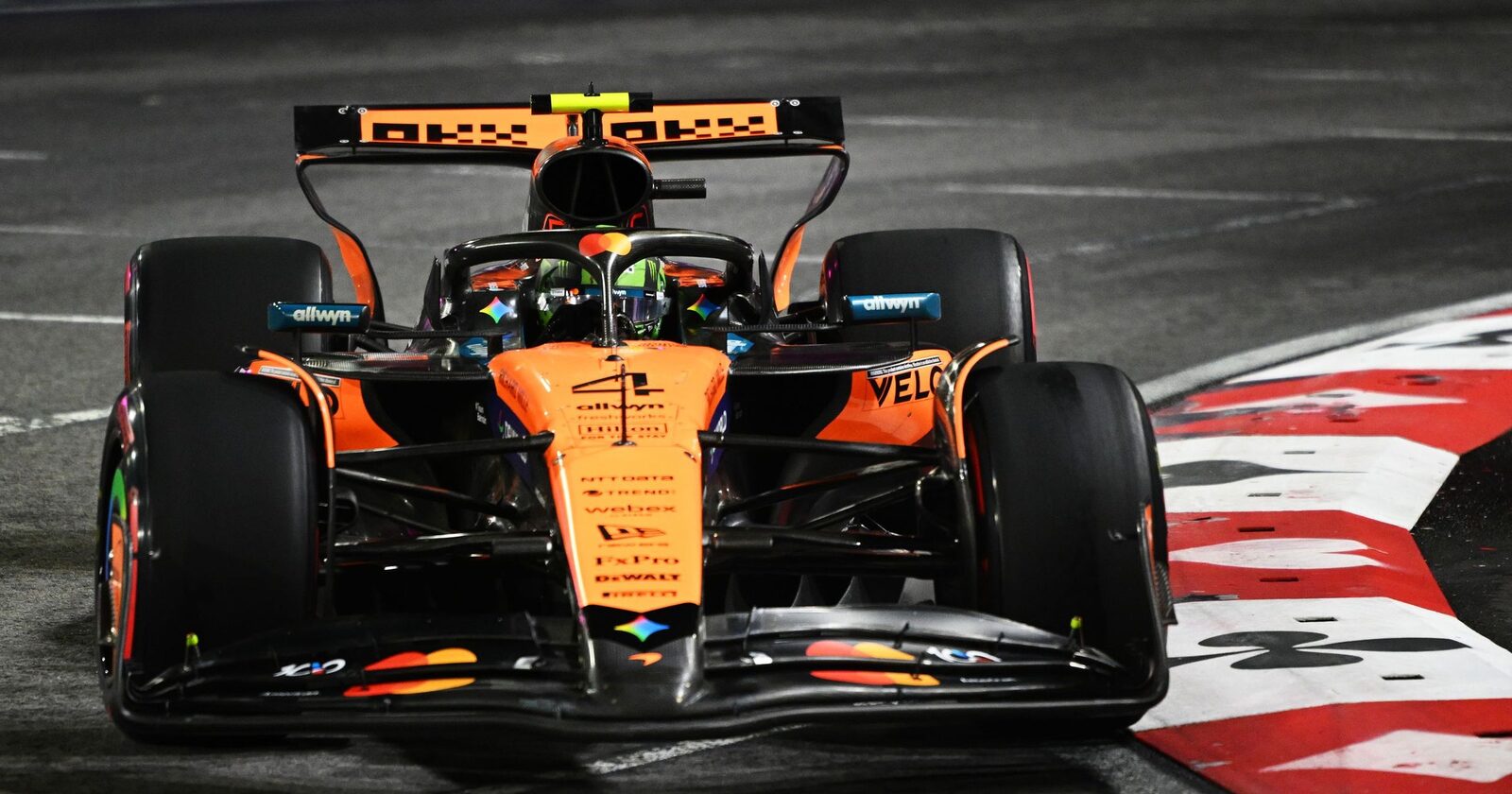 Calificări Las Vegas: Norris, primul pe grilă în fața lui Verstappen, Hamilton va starta din spate.