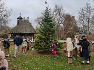Experiență de iarnă prin tradiții: ateliere festive la Muzeul Satului