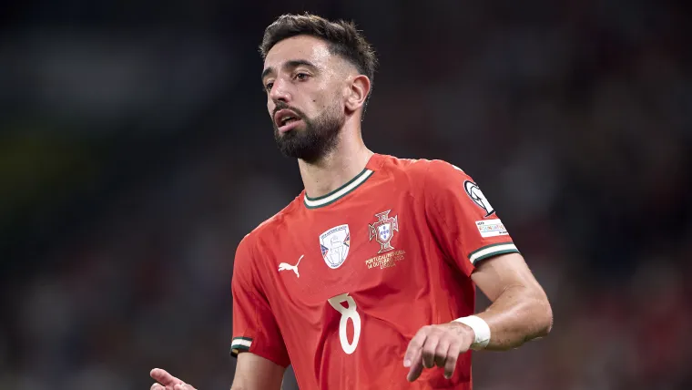 Por que Bruno Fernandes não está jogando Irlanda x Portugal? image