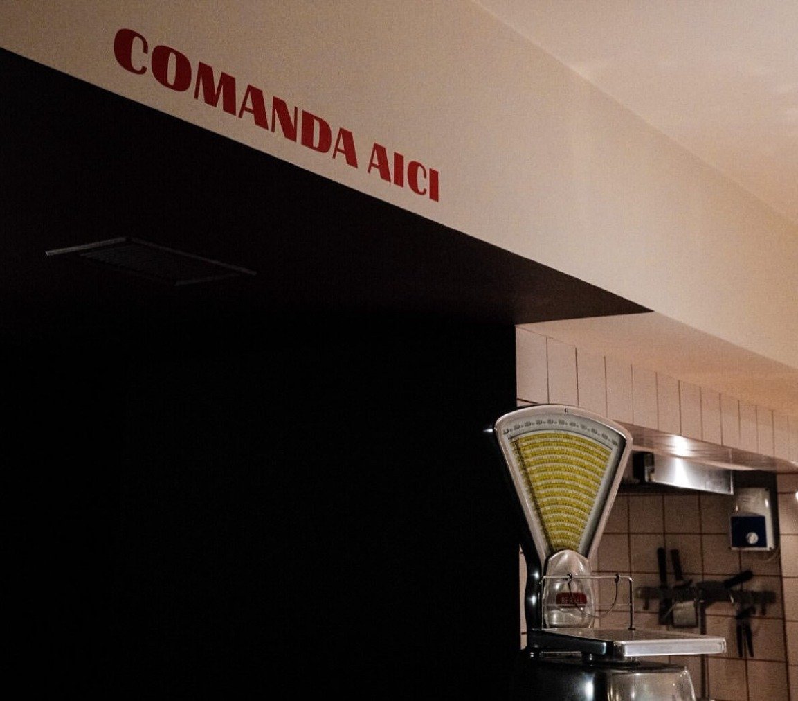 Galerie foto | Amintiri din trecut! Restaurantul „Petra” din Obor, locul care ne redă gusturile iconice ale anilor ’80-’90