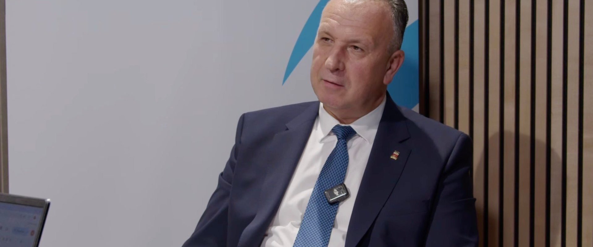 Noul ministru al Sănătății din Republica Moldova respinge acuzațiile privind diplome false de rezidențiat obținute de medicii români la universitatea pe care a condus-o, declarând că această instituție nu poate emite astfel de diplome; Emil Ceban, fost rector până în 2025, face dezvăluiri.