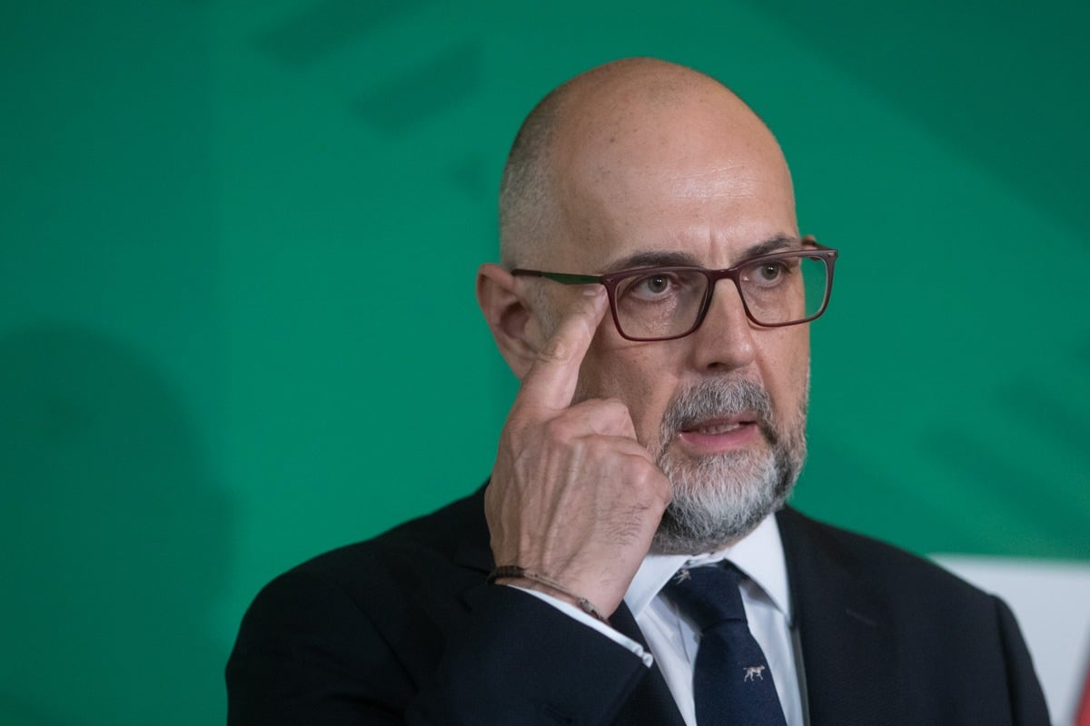 Sursă de ultimă oră: Kelemen anunță că coaliția a hotărât ca pensia magistraților să fie de 70% din salariu, fără modificări în cuantum; premierul ar putea avea o discuție suplimentară cu președintele astăzi